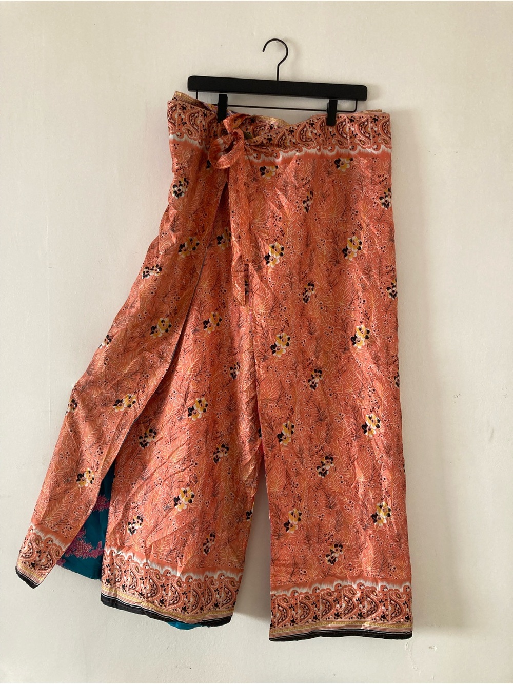 Urban Nomad coral and pink floral print Wrap reversible pants - Picture 5 of 7
